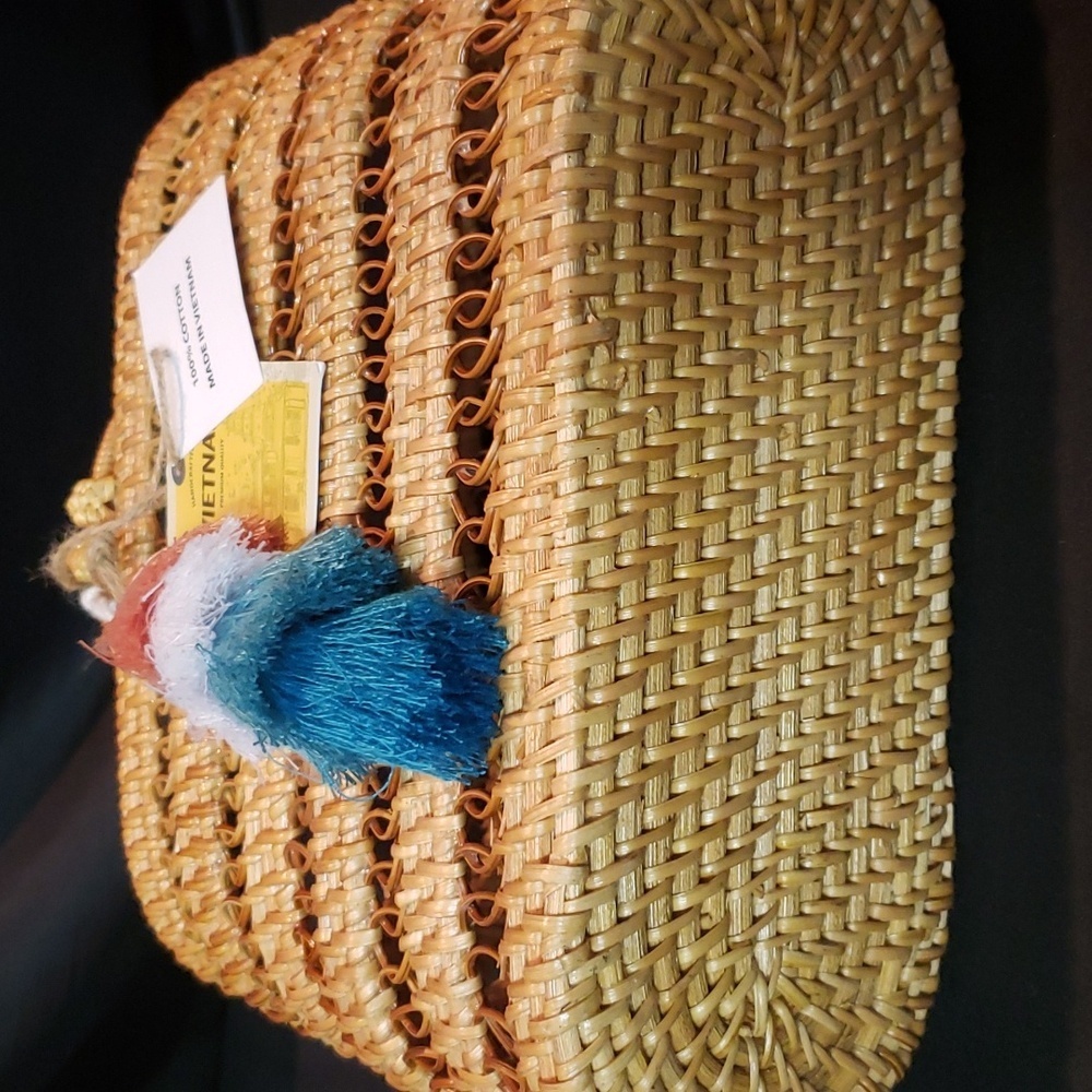 Made in Vietnam woven rattan handbag/tote - Picture 6 of 6
